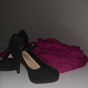Gently loved Black suede pumps